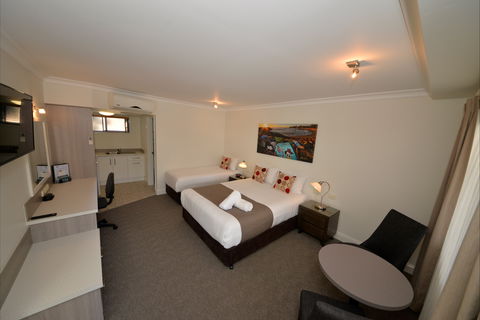 Rockpool Motor Inn - Accommodation in Surfers Paradise 1