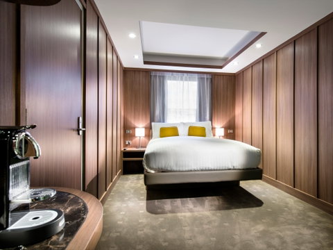 The Hougoumont Hotel - Accommodation in Surfers Paradise 1