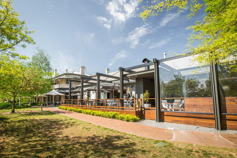 5 Rooms At The Stirling Hotel - Accommodation in Surfers Paradise 0