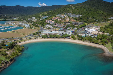Airlie Beach Hotel - Accommodation in Surfers Paradise 0