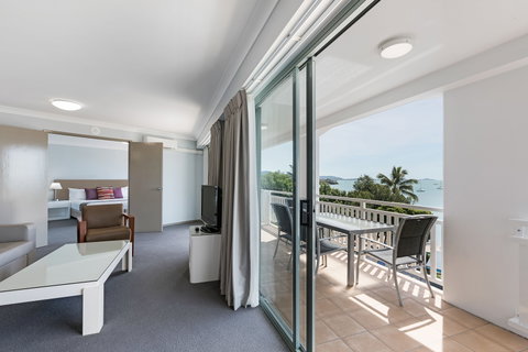 Airlie Beach Hotel - Accommodation in Surfers Paradise 1