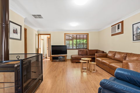 Century21 SouthCoast: Reef & Vines Port Noarlunga - Accommodation in Surfers Paradise 1