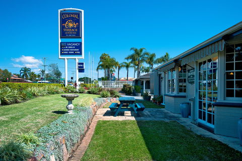 Colonial Terrace Motor Inn And Terrace Brasserie - Accommodation in Surfers Paradise 0