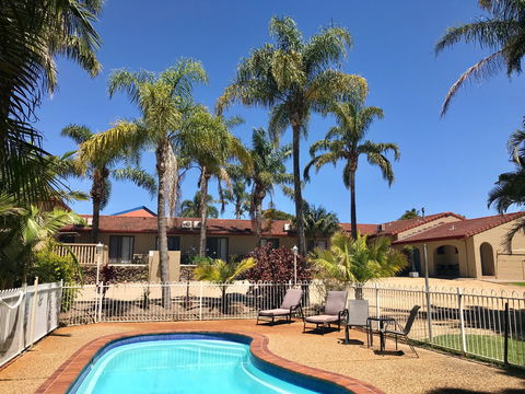 Costa Rica Motel - Accommodation in Surfers Paradise 0