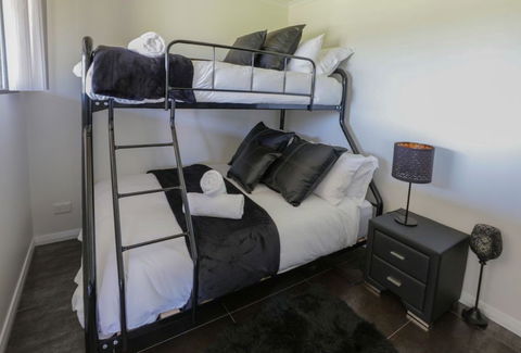 Harmans Lodge - Accommodation in Surfers Paradise 2