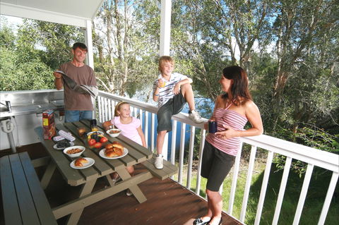 Kirra Beach Tourist Park - Accommodation in Surfers Paradise 2