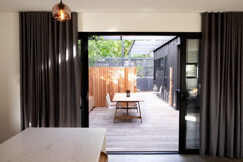 Lucent Art House | Stirling, Curated Accommodation - Accommodation in Surfers Paradise 1