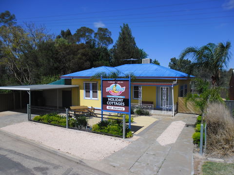 Moontongue Eco Adventures Holiday Cottages - Accommodation in Surfers Paradise 0