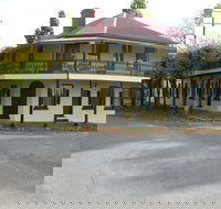 Tenterfield Lodge and Caravan Park - Accommodation in Surfers Paradise