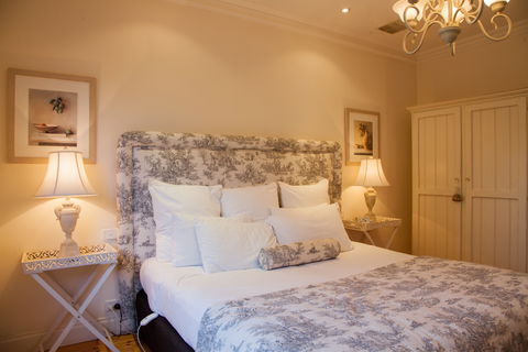 The Retreat At Stirling - Accommodation in Surfers Paradise 1