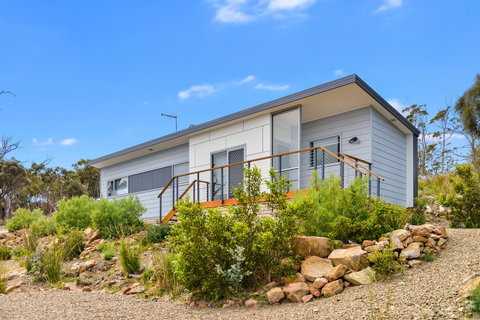 Chill Tasmania - Accommodation in Surfers Paradise 2