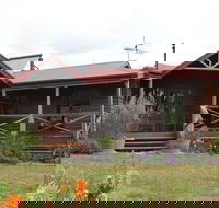 Eagle's Roost Farmstay BB - Accommodation in Surfers Paradise