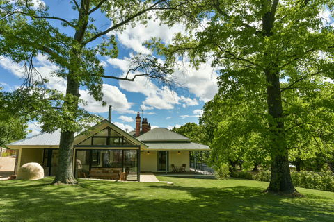 Elm Tree Lodge Beechworth - Accommodation in Surfers Paradise 0