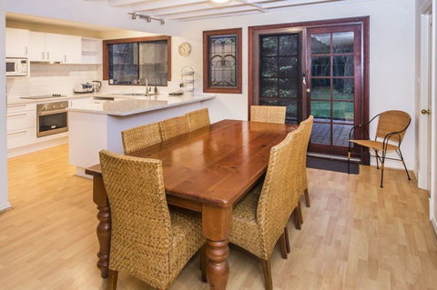 Havys Home - Accommodation in Surfers Paradise 1