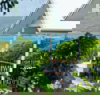 Island Villas and Apartments - Accommodation in Surfers Paradise