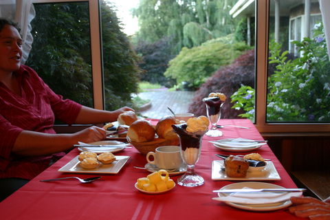 Kaydale Lodge Gardens Accommodation - Accommodation in Surfers Paradise 2