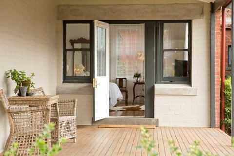 Mollisons - Accommodation in Surfers Paradise 2