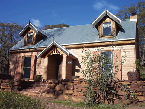Table Top Mountain Cottages - Accommodation in Surfers Paradise 0