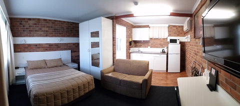 Tally Ho Motor Inn - Accommodation in Surfers Paradise 0