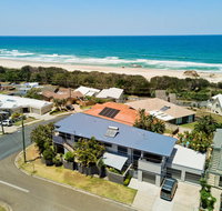 Watonga Rocks - couple's retreat - Accommodation in Surfers Paradise