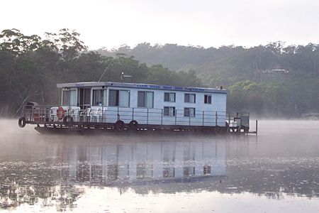 Clyde River Houseboats - Accommodation in Surfers Paradise 1