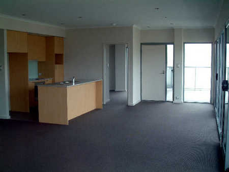 Crest Del Mar Apartments - Accommodation in Surfers Paradise 4