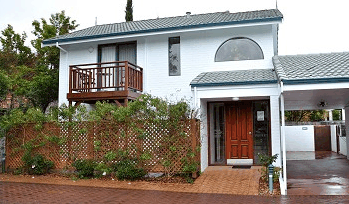 Dolphin Lodge - Accommodation in Surfers Paradise