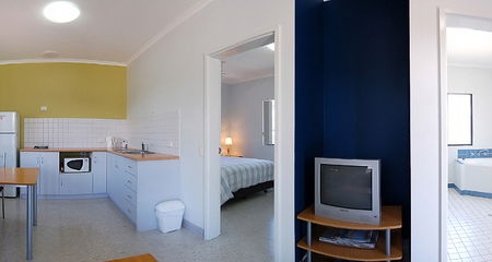 Mandurah Ocean Marina Chalets - Accommodation in Surfers Paradise 3