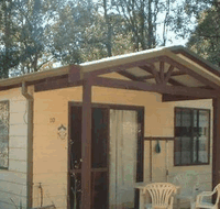 Gum Grove Chalets - Accommodation in Surfers Paradise