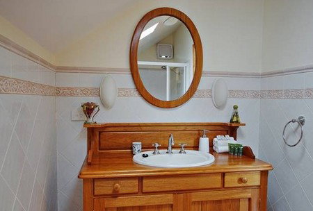 The Mews Studio Apartments - Accommodation in Surfers Paradise 2