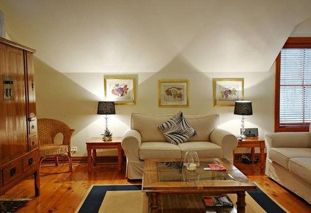 The Mews Studio Apartments - Accommodation in Surfers Paradise 3