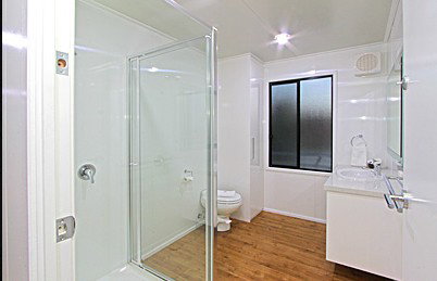 All Seasons Houseboats - Accommodation in Surfers Paradise 5