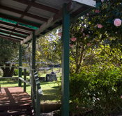 Bow River Cottage - Accommodation in Surfers Paradise