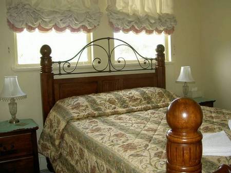 Moss Brook Bed And Breakfast - Accommodation in Surfers Paradise 5