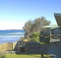 Berrara Beach Holiday Chalets - Accommodation in Surfers Paradise