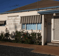 Barb's Place - Accommodation in Surfers Paradise