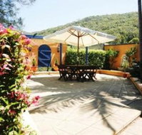 Blueys by the Beach Motel - Accommodation in Surfers Paradise