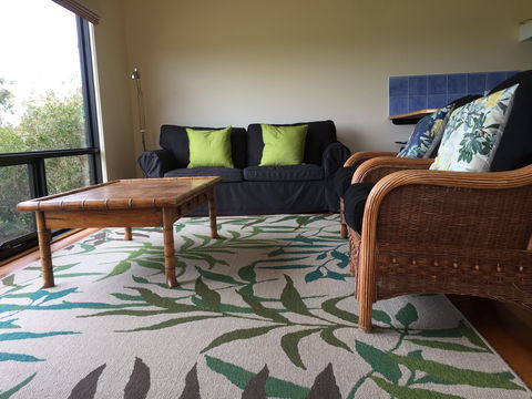 Black Cockatoo Cottages - Accommodation in Surfers Paradise 0