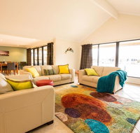 Canal Elegance in Yunderup - Accommodation in Surfers Paradise