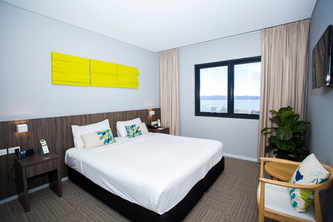 Ibis Styles The Entrance - Accommodation in Surfers Paradise 2