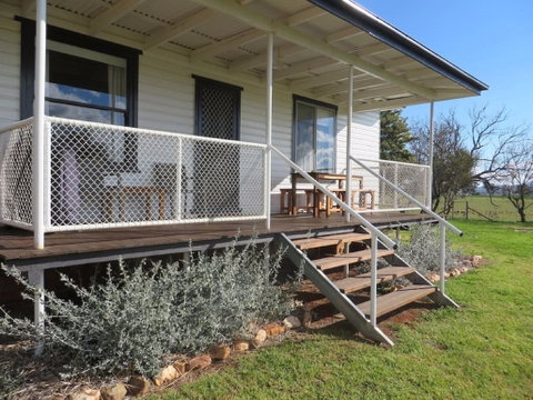 Killcare Cottage - Accommodation in Surfers Paradise 0