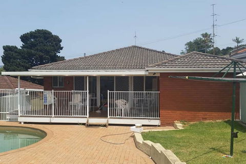 Landy's Holiday House - Accommodation in Surfers Paradise 1