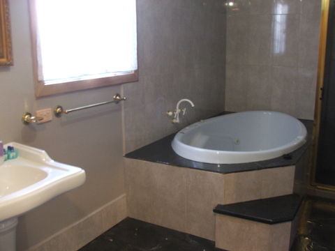 Mintaro Hideaway - Accommodation in Surfers Paradise 2