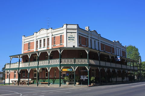 Neath Hotel - Accommodation in Surfers Paradise 0