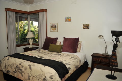 Rosetta's Garden Guesthouse - Accommodation in Surfers Paradise 2