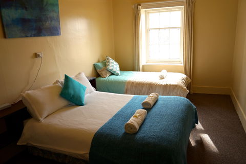 Royal Hotel Cooma - Accommodation in Surfers Paradise 0