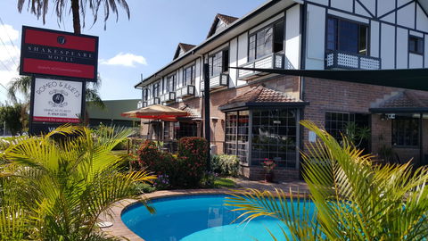 Shakespeare Motel - Accommodation in Surfers Paradise 0