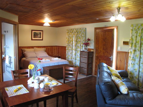 Tin Dragon Trail Cottages - Accommodation in Surfers Paradise 2