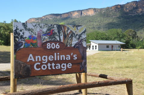 Angelina's Cottage - Capertee Valley - Accommodation in Surfers Paradise 0