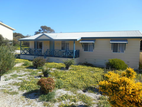 At The Beach - Accommodation in Surfers Paradise 0